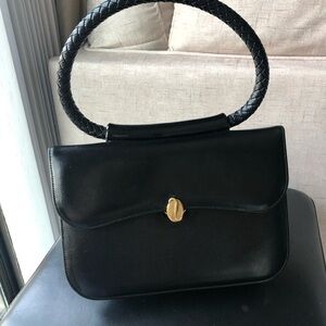 Elegant Black Handbag with Braided Handle